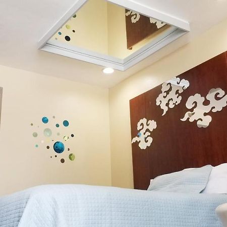 Century Motel Buena Park Bilik gambar