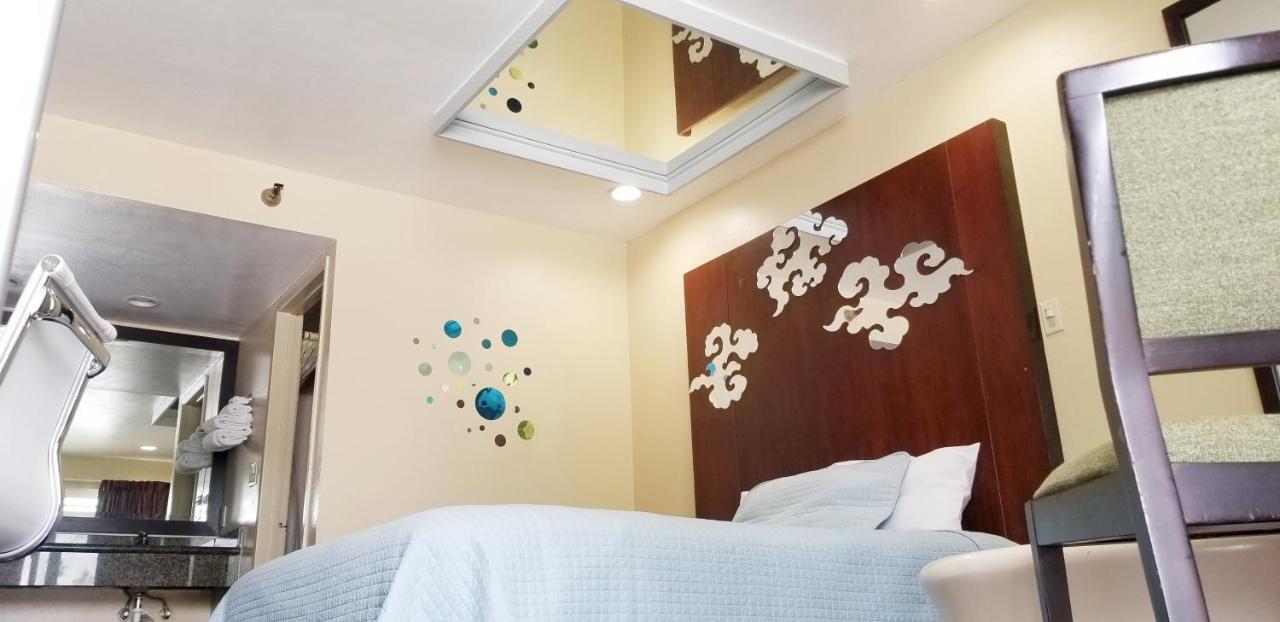 Century Motel Buena Park Bilik gambar