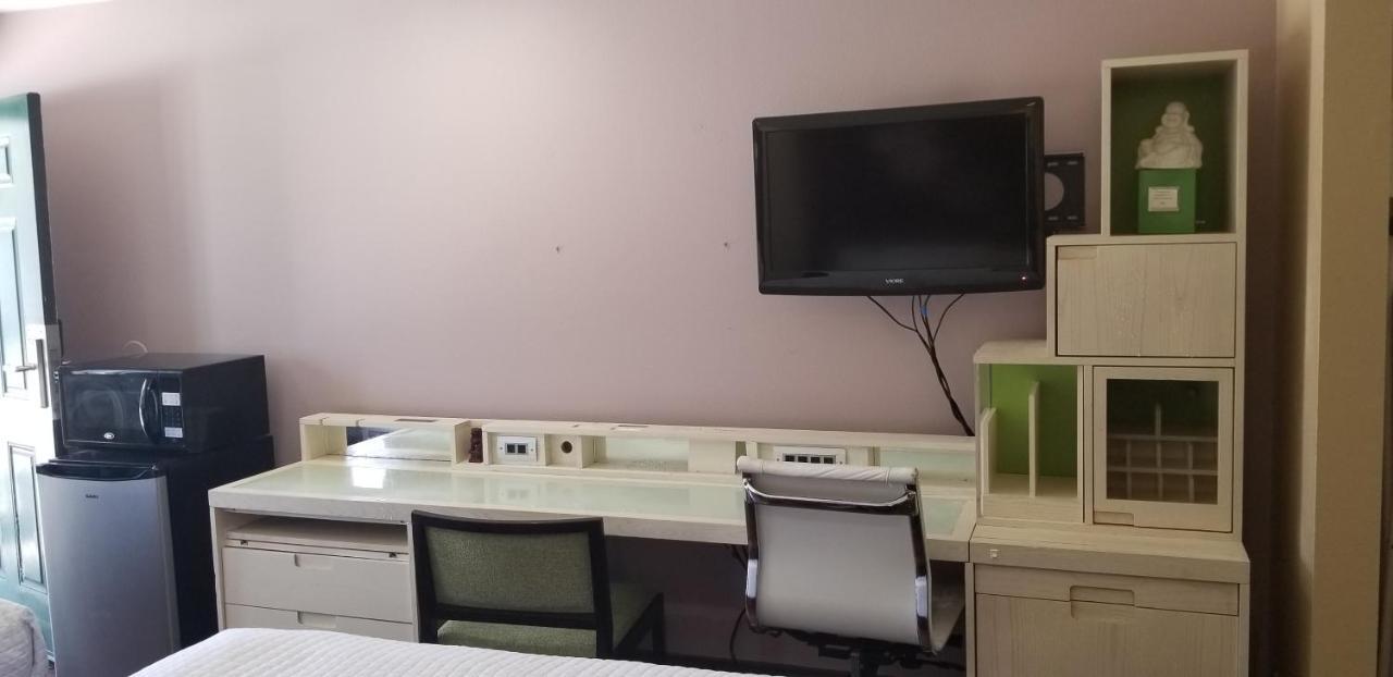 Century Motel Buena Park Bilik gambar